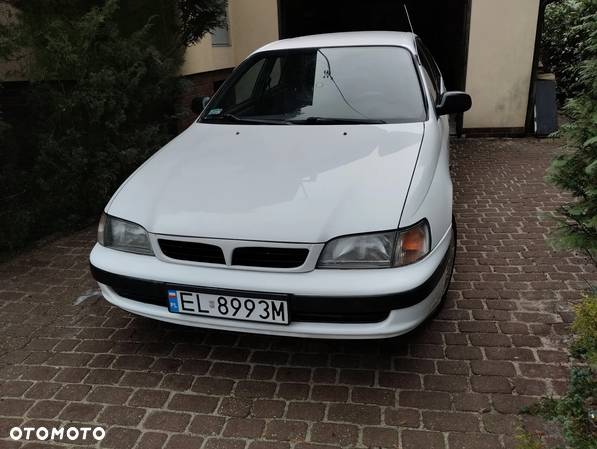 Toyota Carina E 1.6 XLi - 3