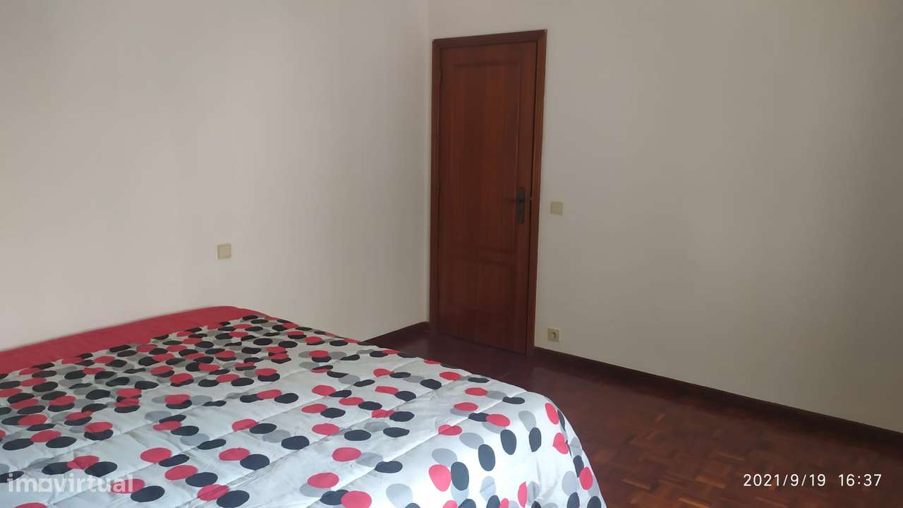 Apartamento, 70 m², Mafamude e Vilar do Paraíso - Grande imagem: 4/14