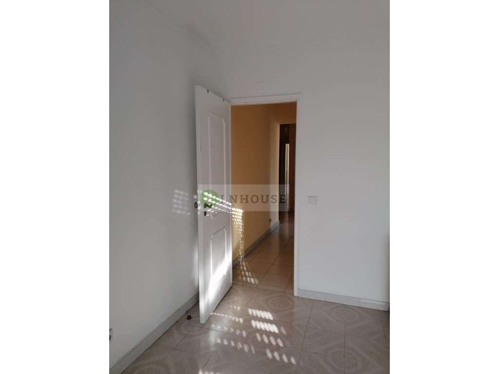 Apartamento T3 - Vila Real de Santo António-23