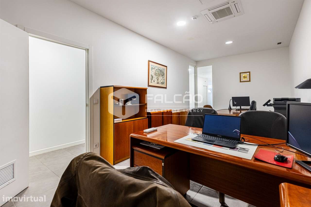 Loja T7 Venda em Santarém (Marvila), Santa Iria da Ribeira de Santarém-24