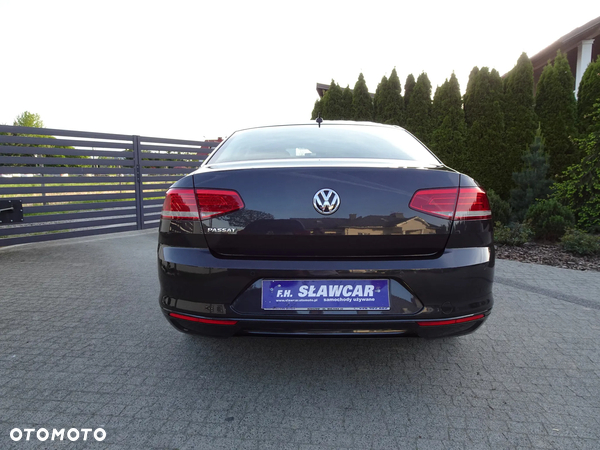 Volkswagen Passat 2.0 TDI SCR Comfortline - 5