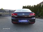 Volkswagen Passat 2.0 TDI SCR Comfortline - 5