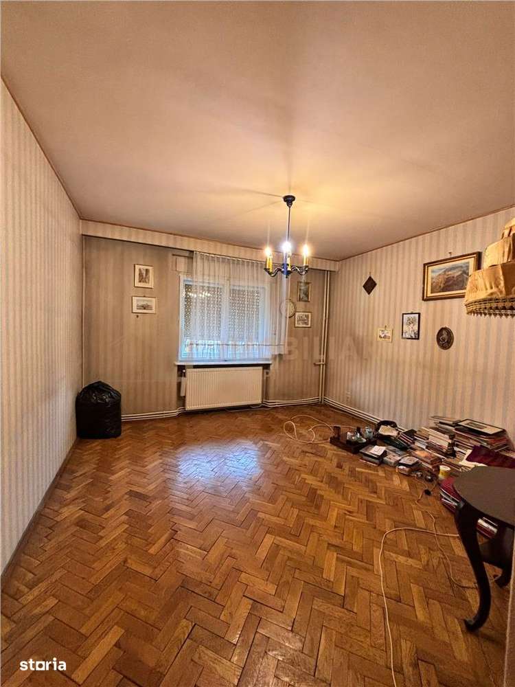 Apartament 3 camere  zona Casa de Cultura-2