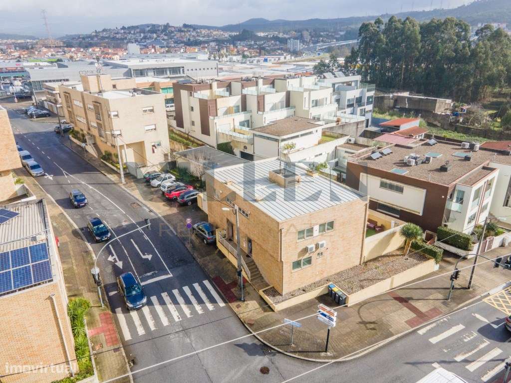 MORADIA EM ALFENA - EXCLUSIVO! - Grande imagem: 2/28