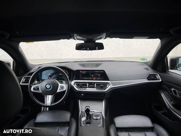 BMW Seria 3 320i AT - 6