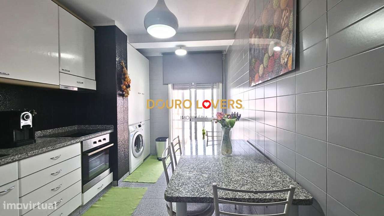 Apartamento T2 em Rio Tinto – Excelente Estado, com Garagem-16
