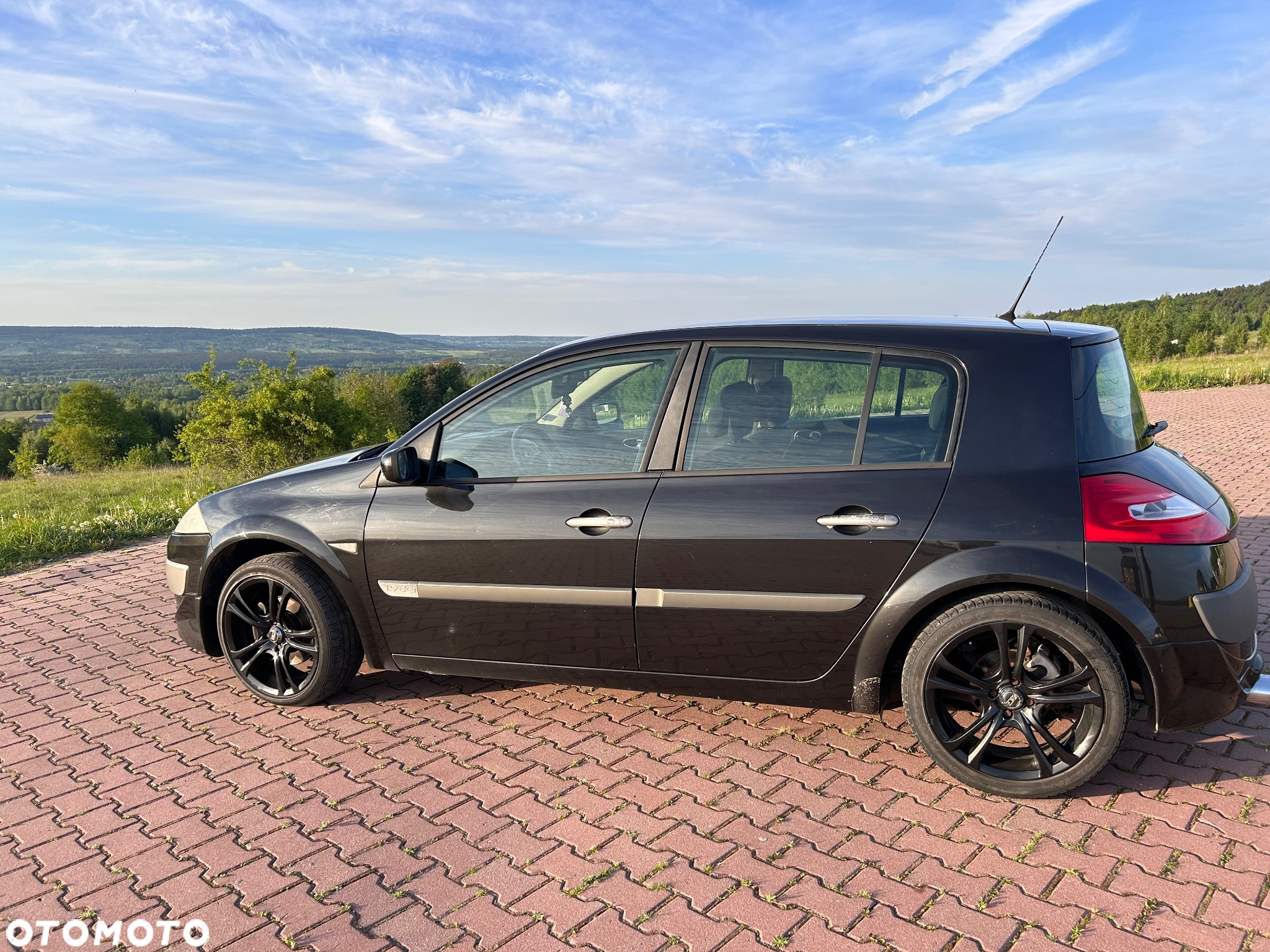 Renault Megane II 1.9 dCi Luxe Dynamiq - 2