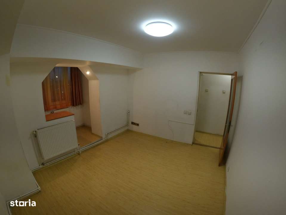 Apartament central de 3 camere, 75 mp,  cu boxa pentru depozitare-17