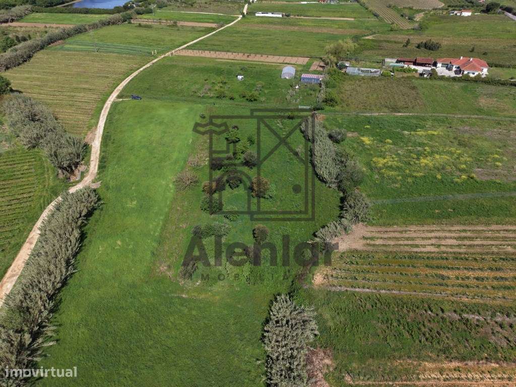 Terreno Rústico com 4207 m² em Cabanas do Chão-7