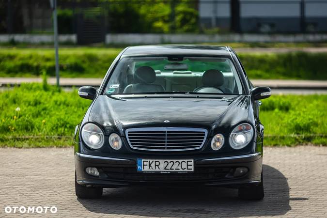 Mercedes-Benz Klasa E 320 CDI T Avantgarde - 7