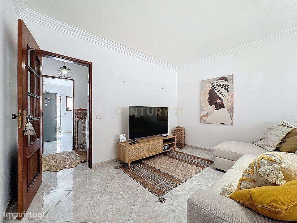 Fabuloso T2 Quinta do Conde - ideal para 1ª habitação - Grande imagem: 4/20