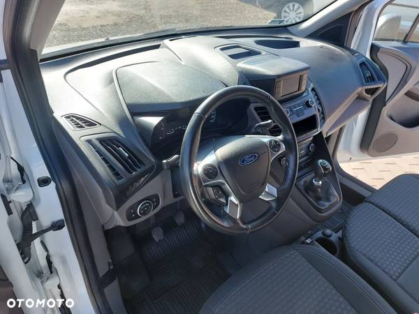 Ford Transit Connect - 15