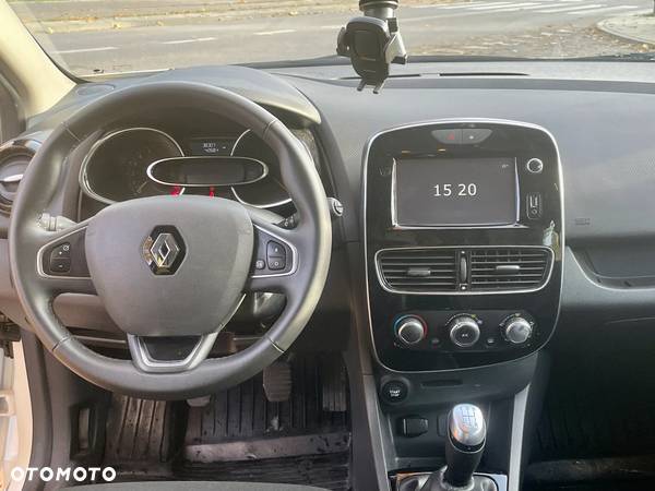 Renault Clio 1.2 16V 75 LIMITED - 4