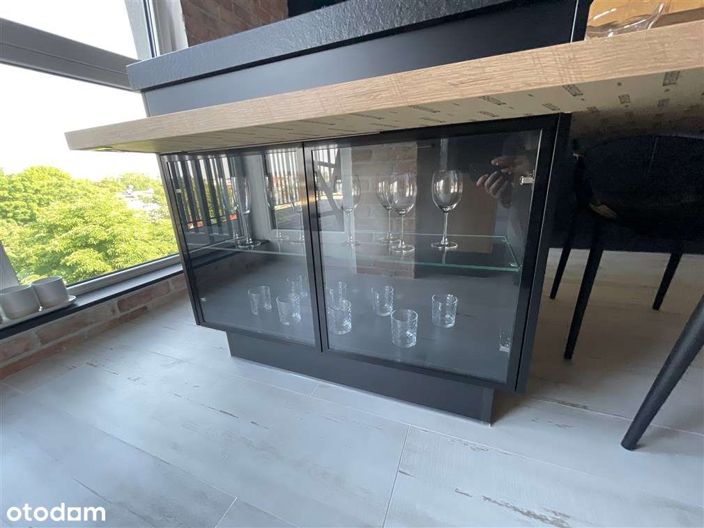 Luksusowy apartament z 2 komórkami i 2 garażami, Ogrody Królowej Bony-6