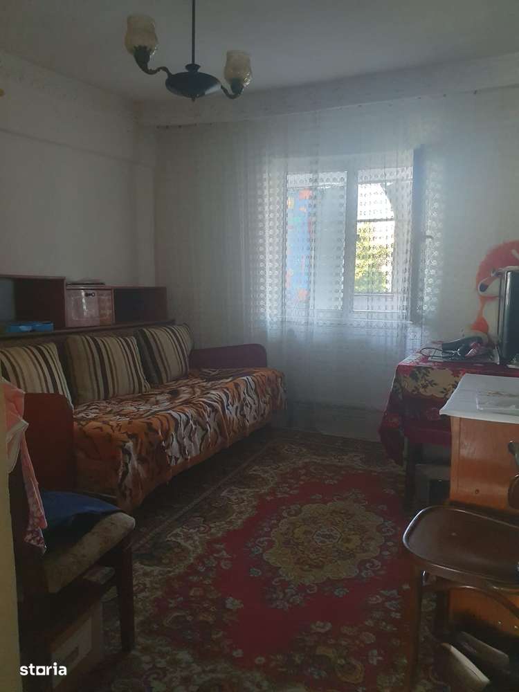 Apartament 4 camere zona Bucovina , decomandat-10