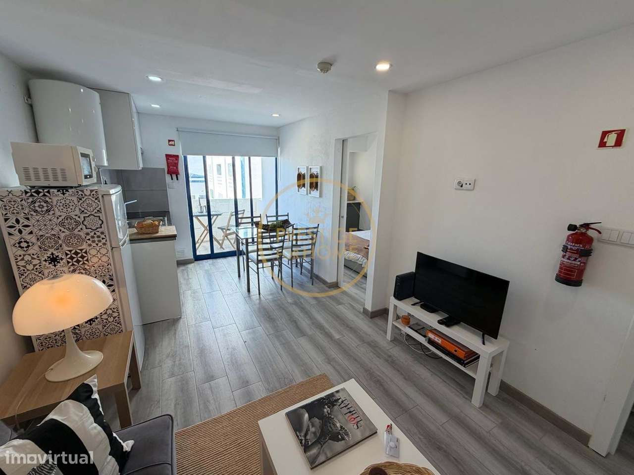 Apartamento T1 Praia da Rocha - perto da praia - varanda - condomínio - Grande imagem: 2/25