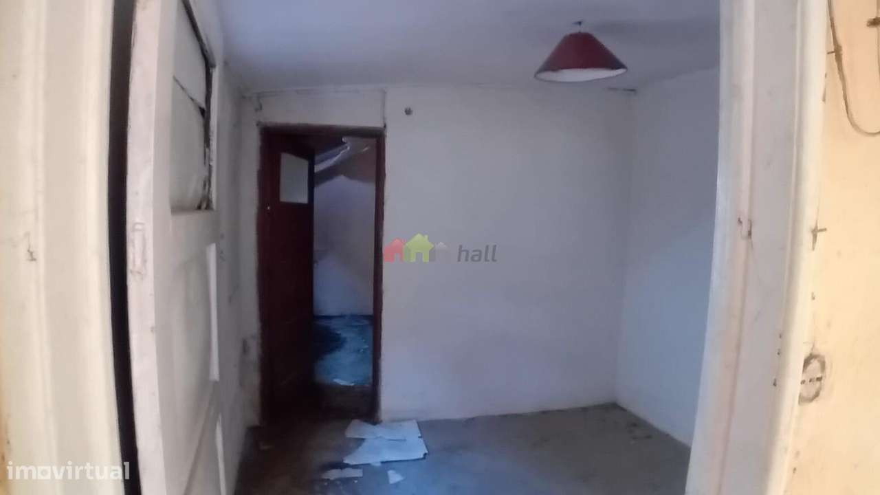 Moradia T4 térrea com anexos na Varzinha - Setúbal-15