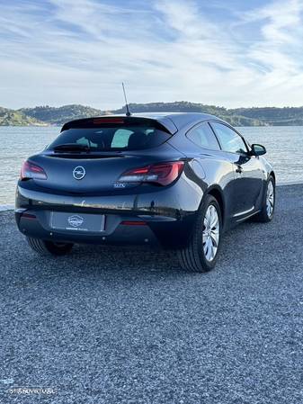 Opel Astra GTC 1.7 CDTi S/S 109g - 17