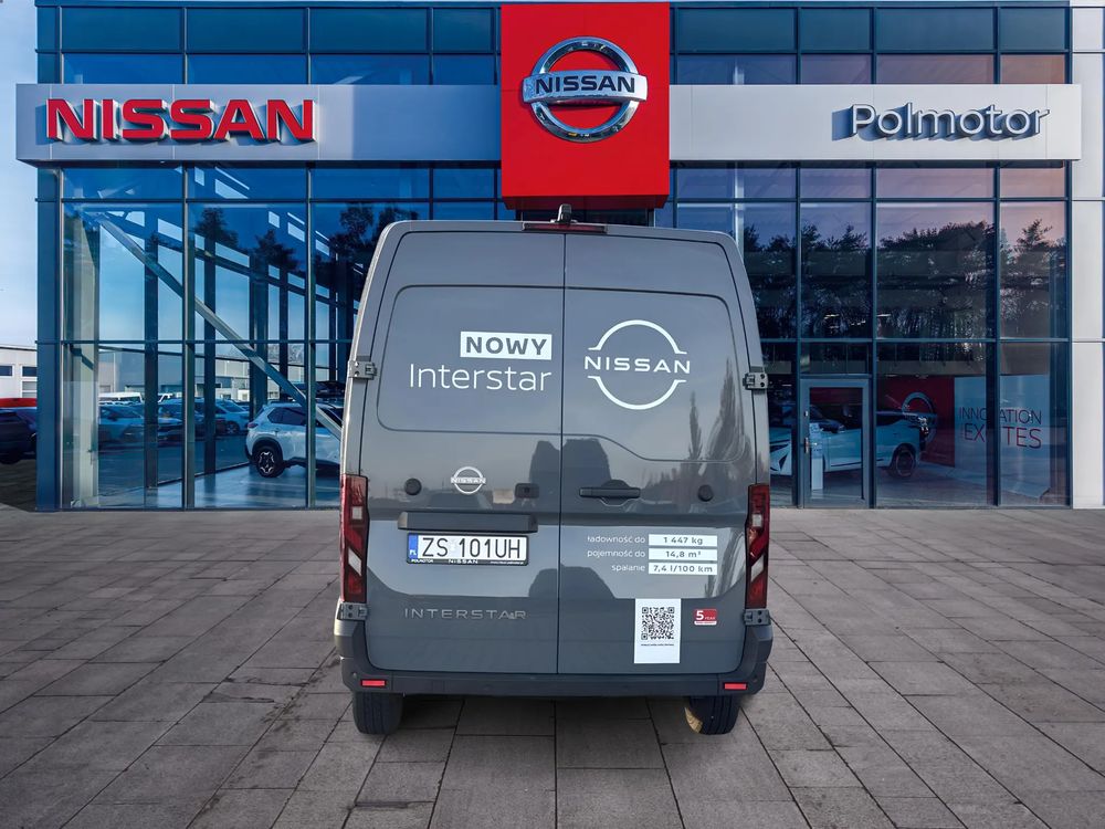 nissan Interstar