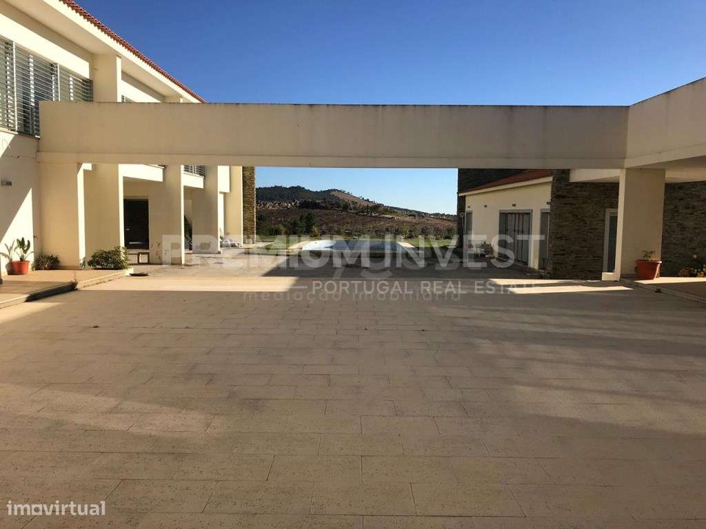 Excelente moradia de Luxo T6 com dois pisos em Vila Flor - Grande imagem: 4/15