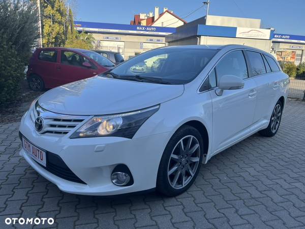 Toyota Avensis 2.0 D-4D Premium - 2