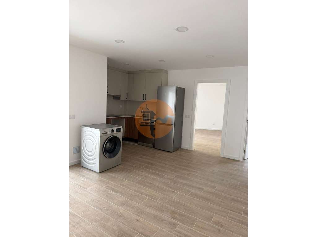 T2 em Construção no Rés do Chão (fase de acabamentos) - Boavista - Grande imagem: 2/39