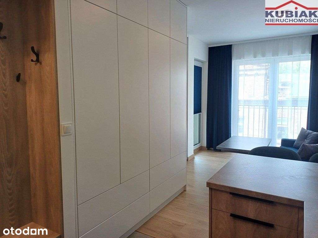 Apartament 32 m2 z m. garażowym - 5 min Pkp / Skm