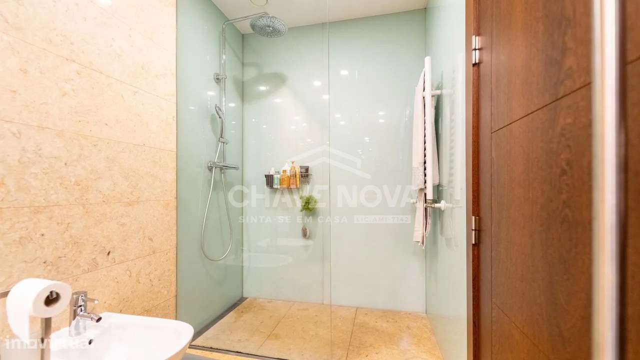 PS - Excelente Apartamento T3 em prédio Lake Towers, Vila Nova de Gaia-19