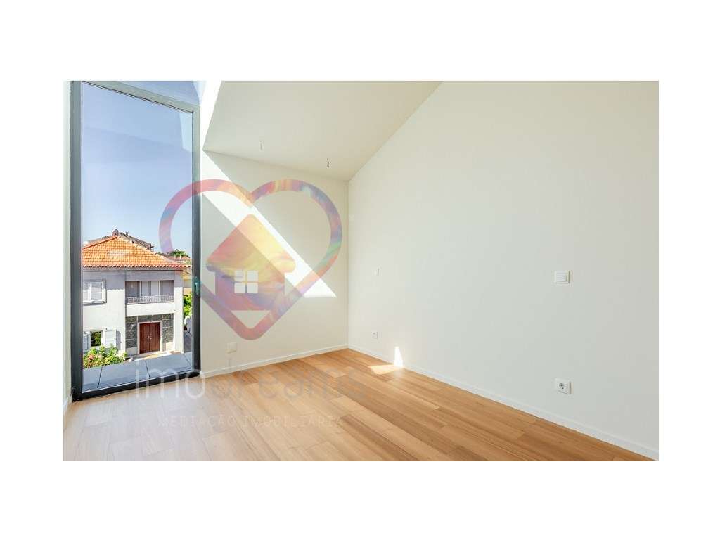 Apartamento T1+1 Duplex com Jardim privativo, Aldoar, Porto-2