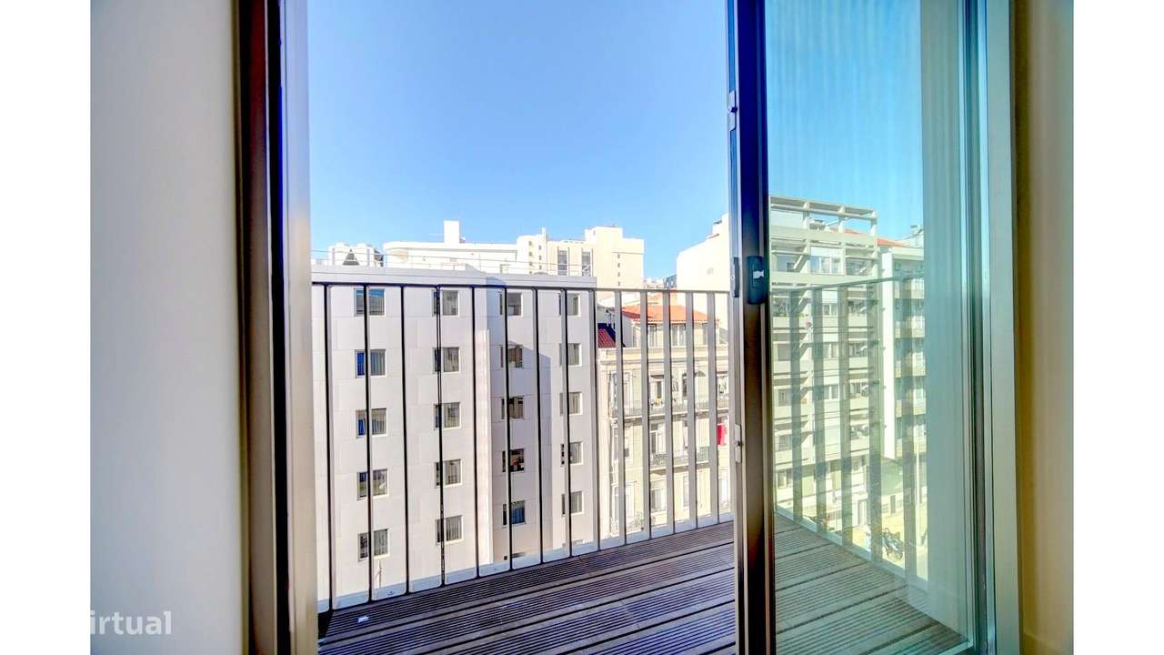 T2 com Garagem e Varandas-24