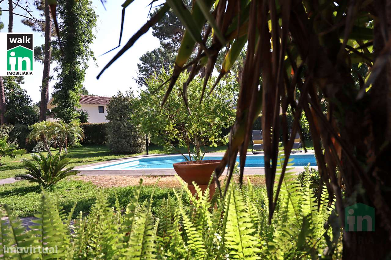 Moradia Térrea de Luxo V4 com Piscina na Herdade da Aroeira-47