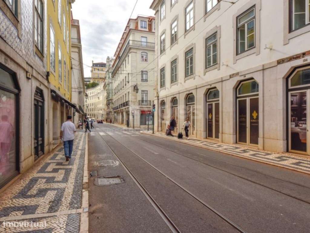 Apartamento T2 na Baixa de Lisboa-11