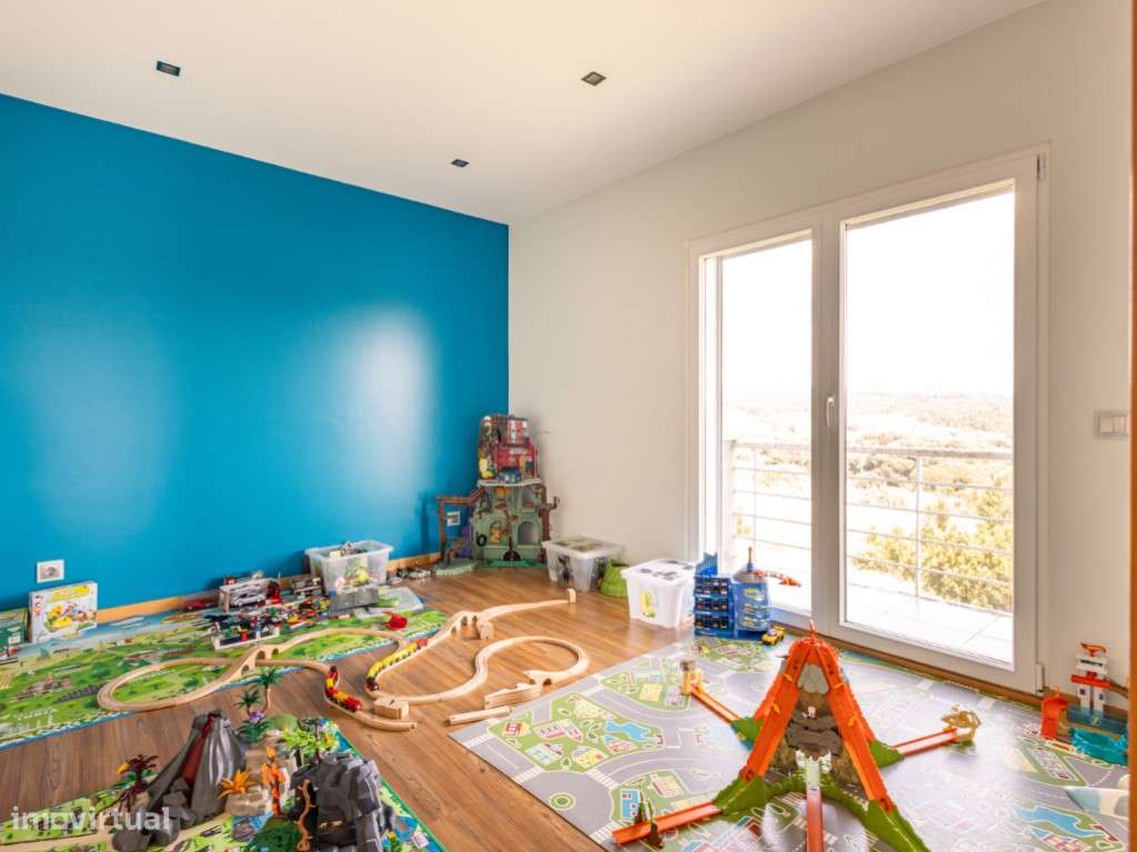 Moradia M6 com Garagem, Buarcos, Figueira da Foz-5