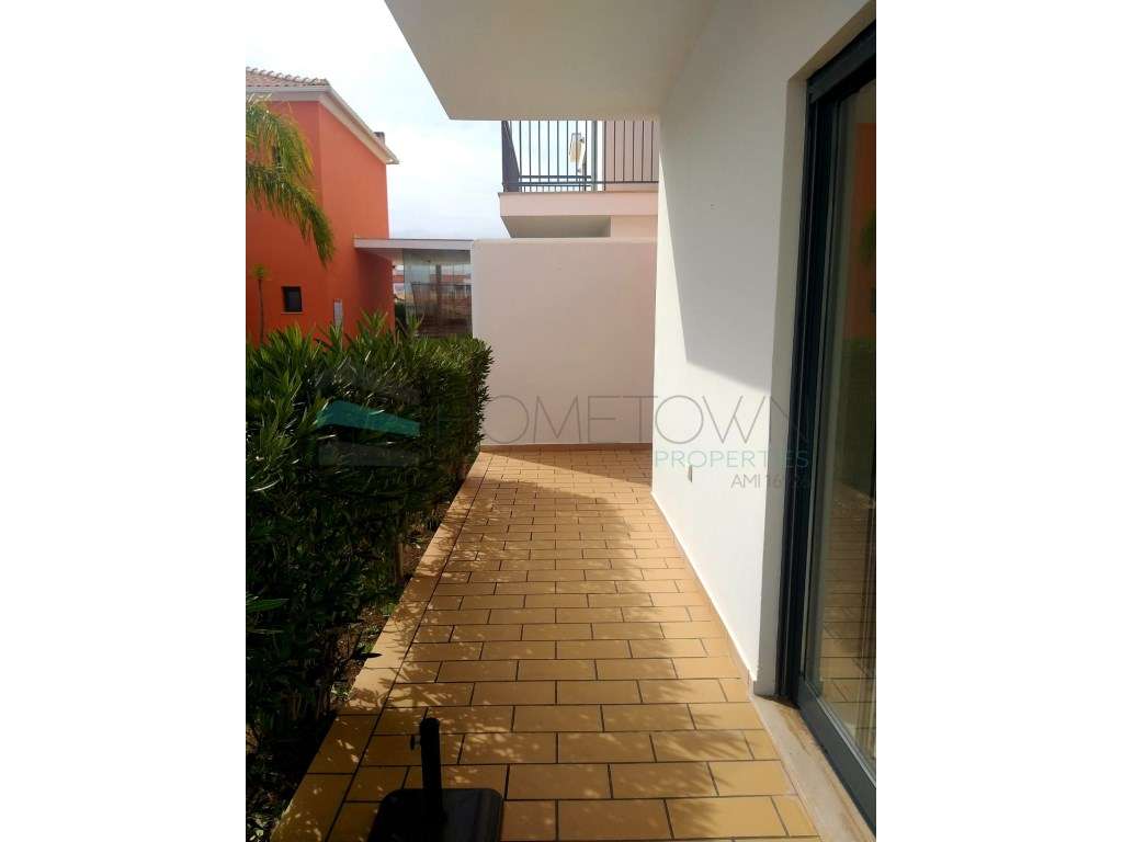 Moradia V2 em banda localizado num condomínio fechado- Pera - Grande imagem: 5/11