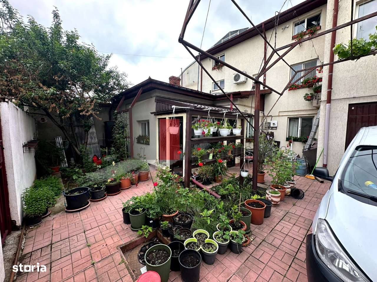 Casă individuală de vânzare – Dămăroaia, Sector 1, București - Imagine principală: 2/19