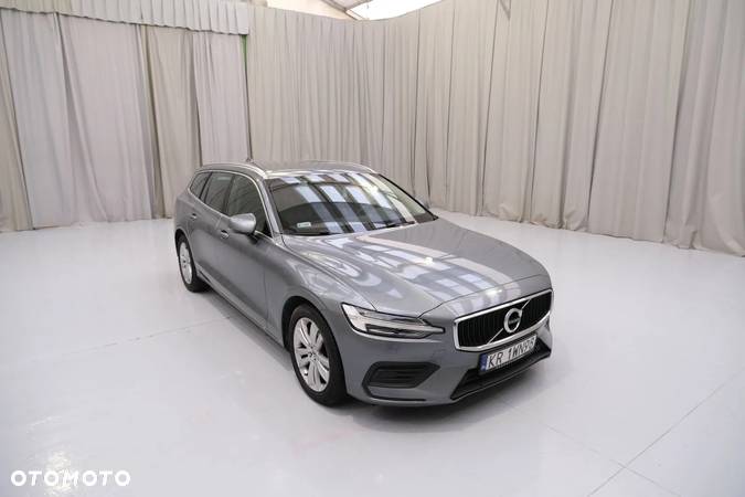 Volvo V60 D4 Momentum Pro - 4