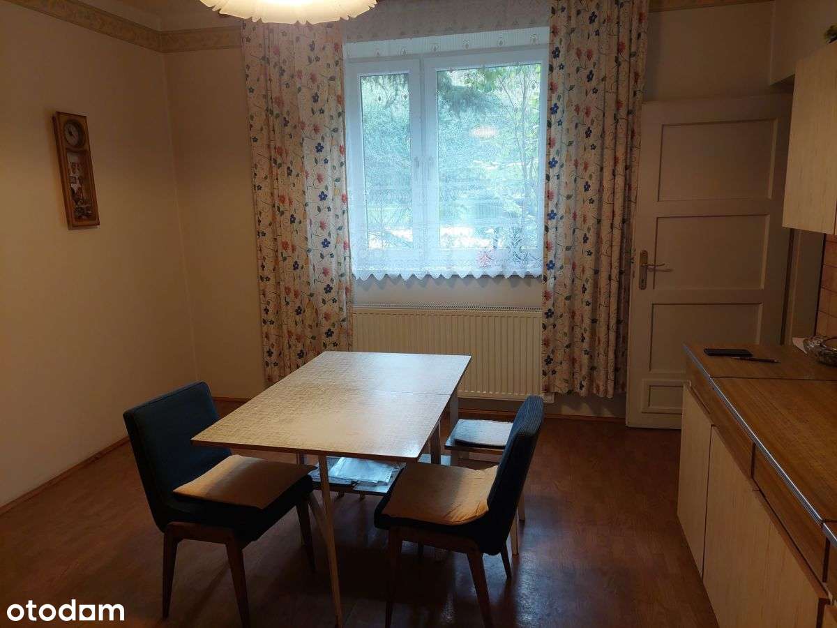 Dom jednorodzinny na dużej działce-9