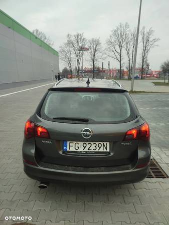 Opel Astra 1.6 Turbo Sports Tourer - 3