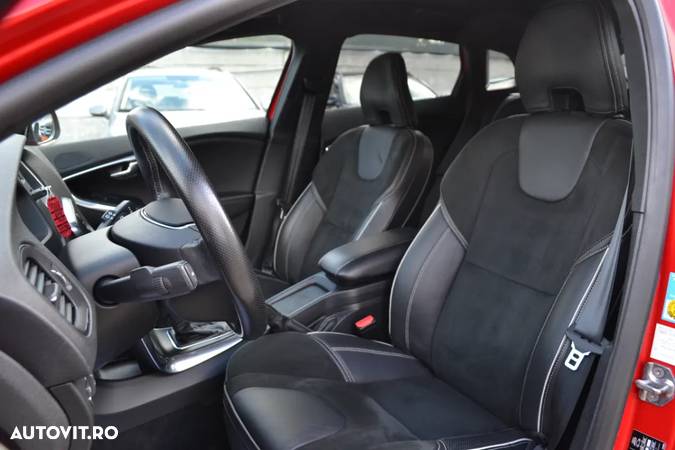 Volvo V40 D4 Geartronic RDesign - 21