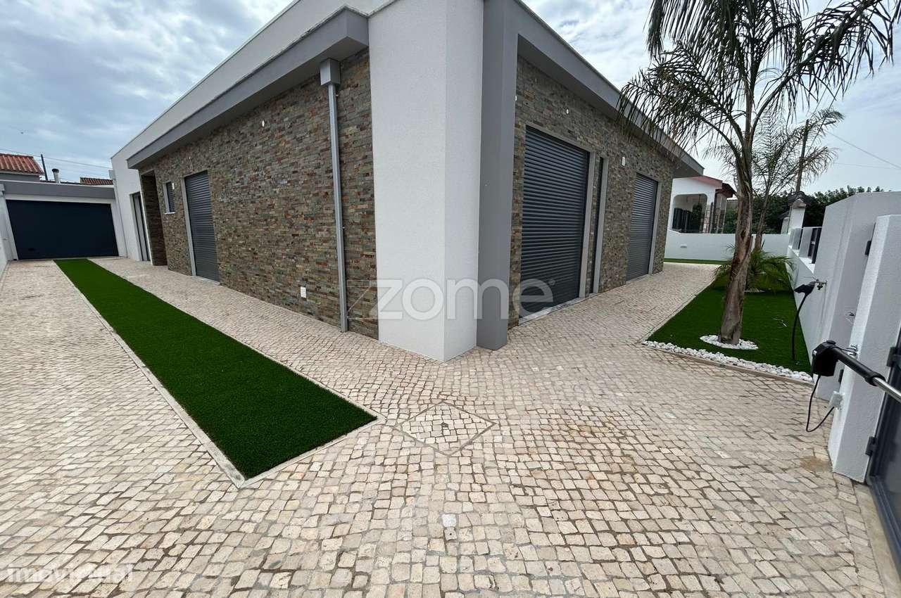 Moradia T4 Térrea em lote de 527m2 - Azeitão-26