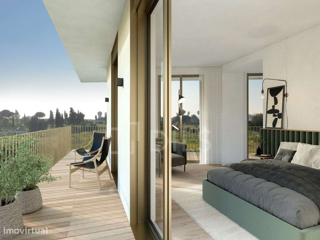 Penthouse T3 duplex com piscina privativa e terraço, em Miraflores - Grande imagem: 4/20