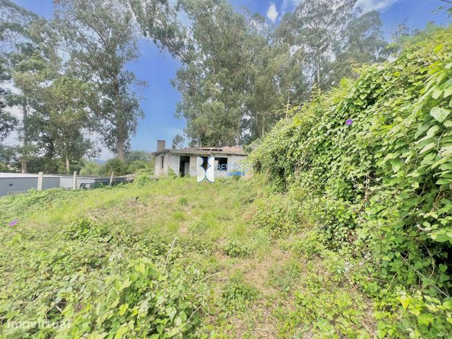 TERRENO COM MORALHA, PROJETO APROVADO EM LANDIM, 8 MINUTOS FAMALICÃO-1