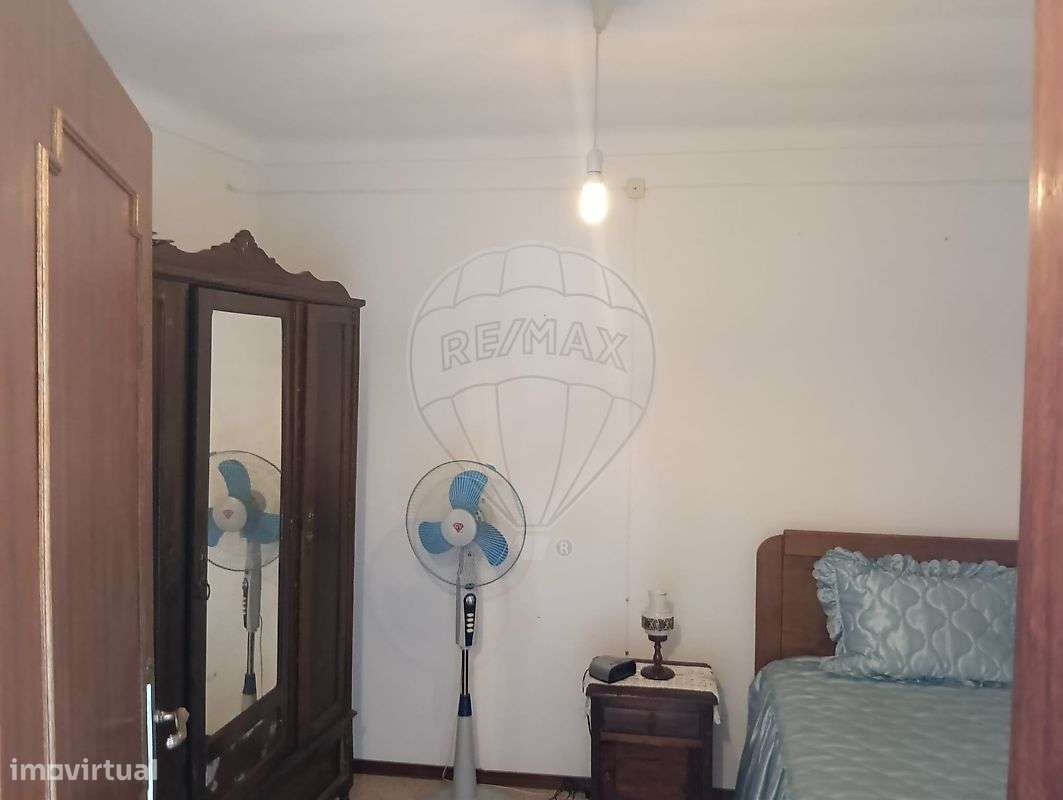 Moradia T2 para venda - Grande imagem: 2/17