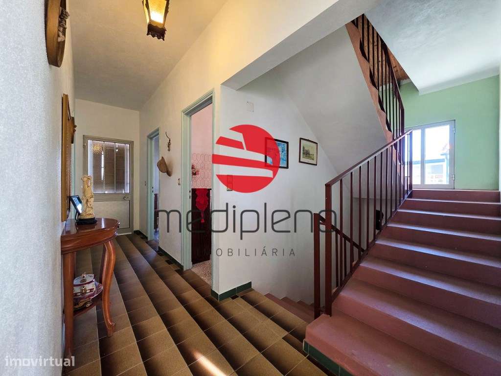 MORADIA T4 C/ GARAGEM-10