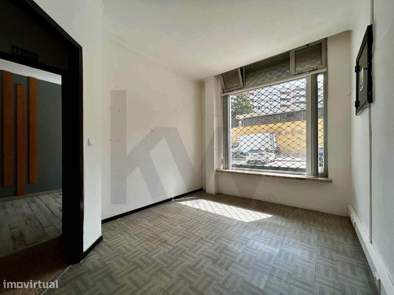 Loja para venda em frente ao Mercado do Forte da Casa - Grande imagem: 4/13