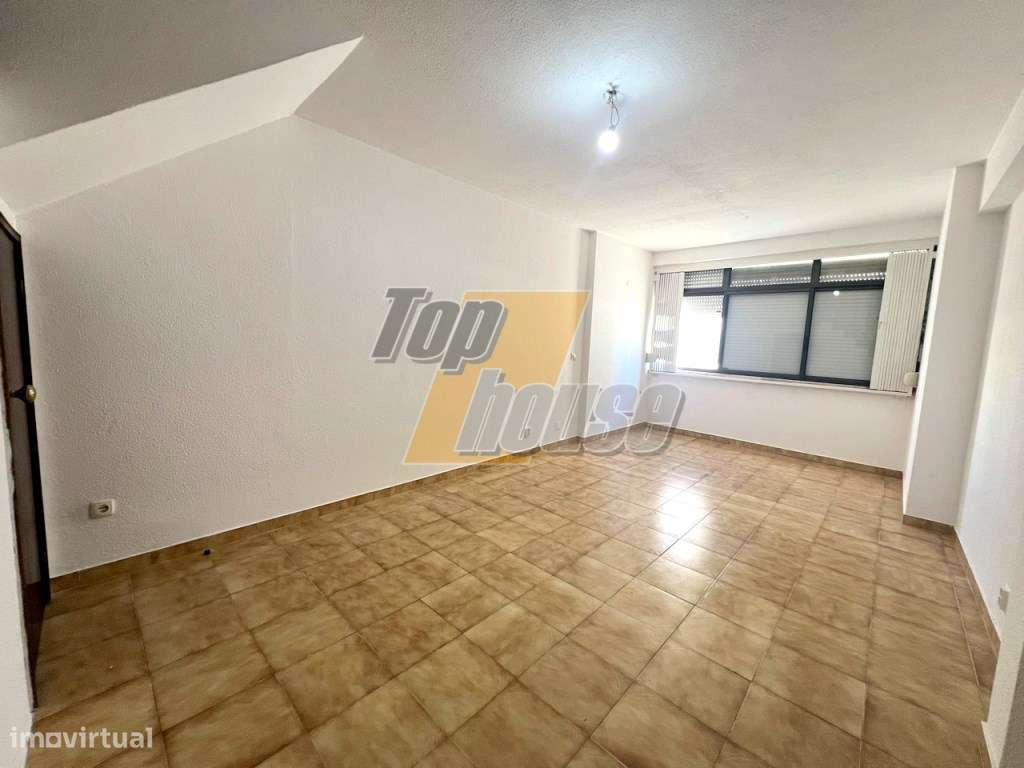 Apartamento T3 Duplex na Costa de Caparica - Poucos Minutos da Praia-6