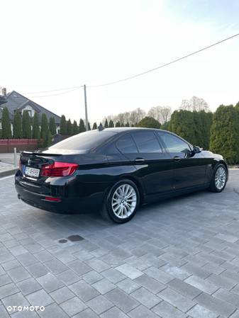 BMW Seria 5 530d xDrive Luxury Line - 3