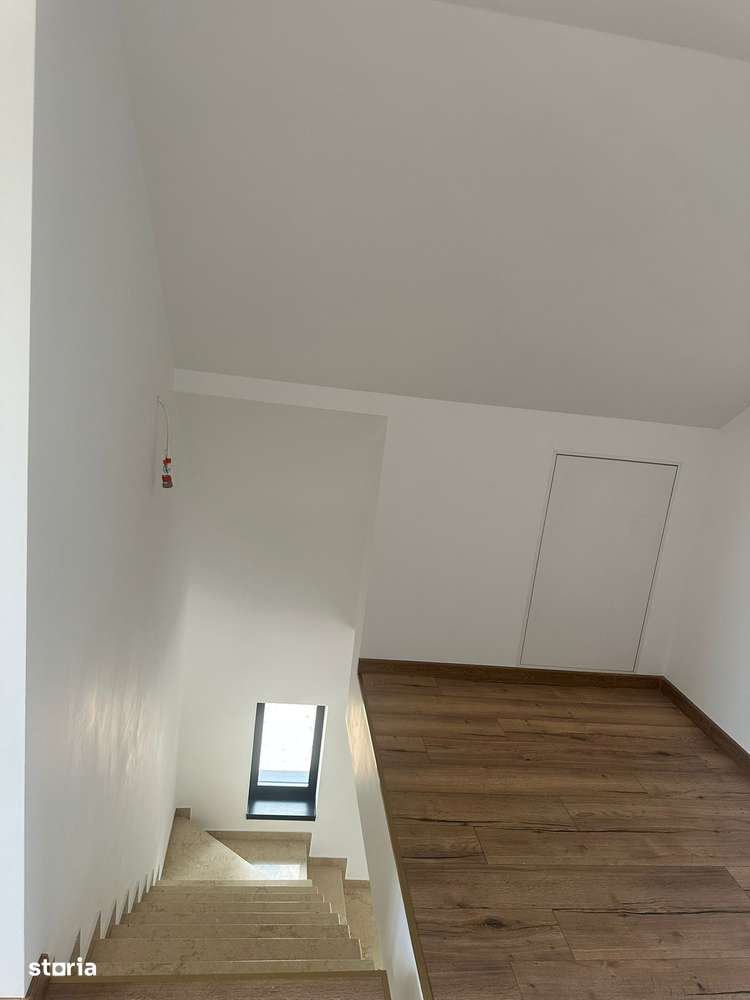 Casa cu 4 camere Vladiceni-11