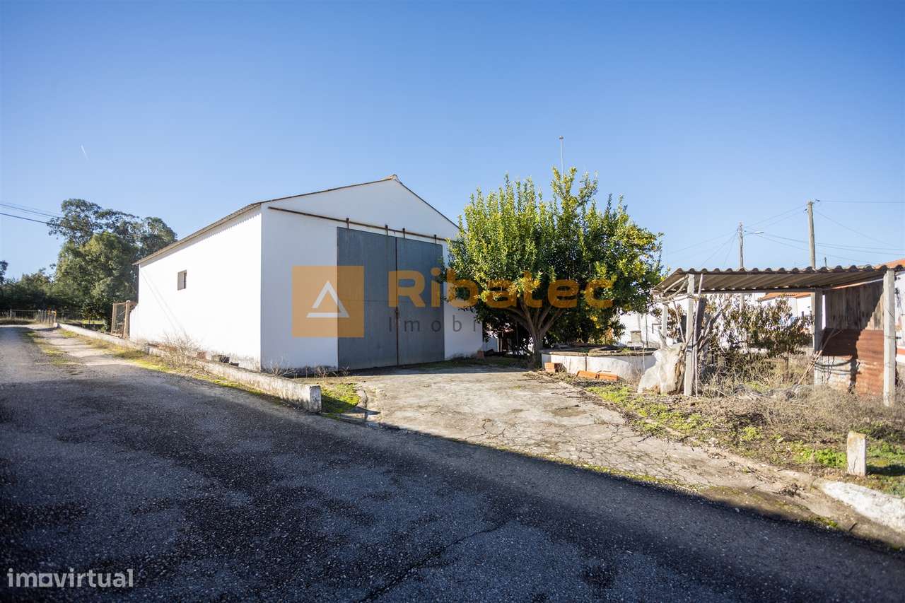 Armazém na Fajarda - Grande imagem: 1/8