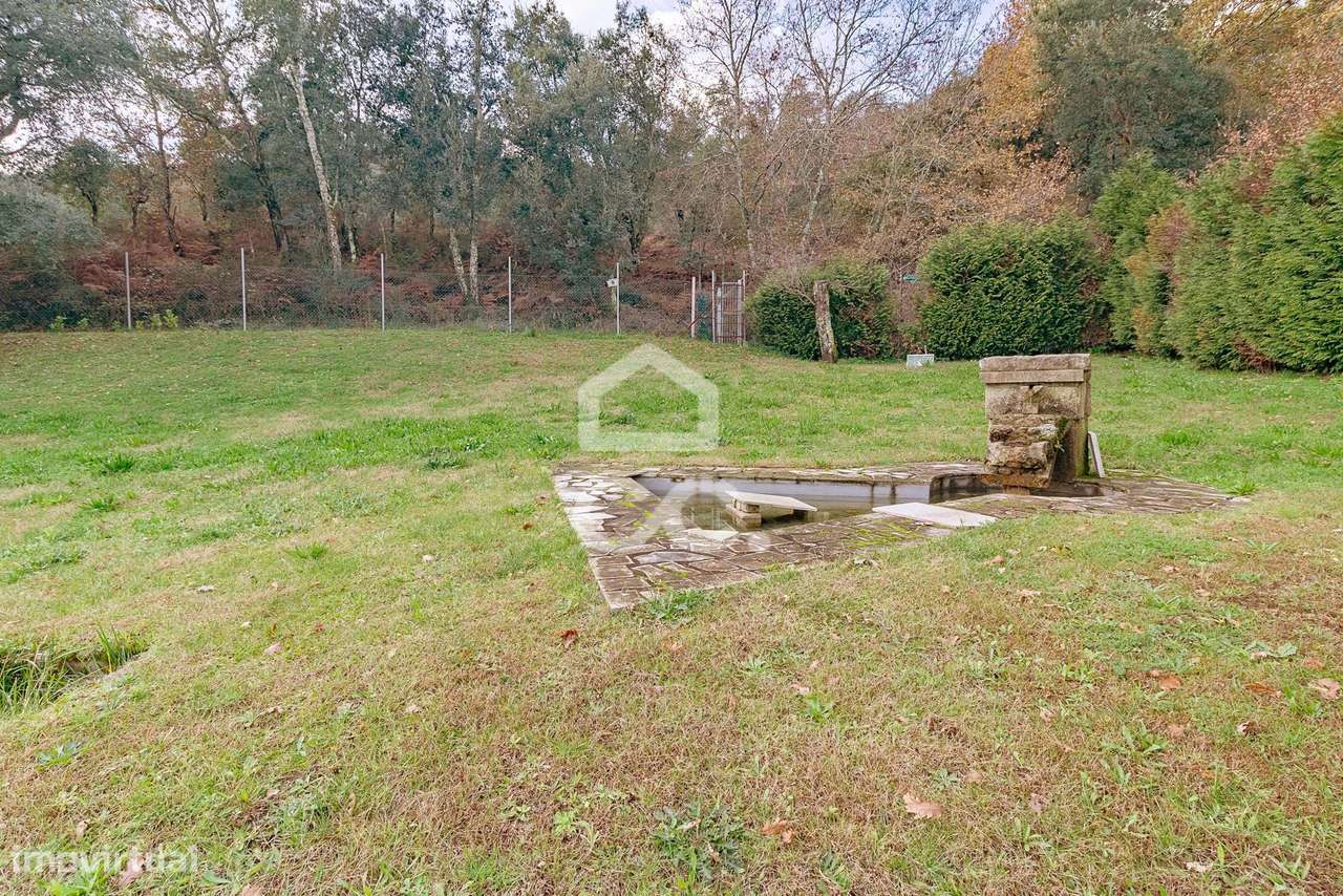 Moradia Térrea de Luxo com Cave | Conforto, Eficiência e Espaço Exteri-22